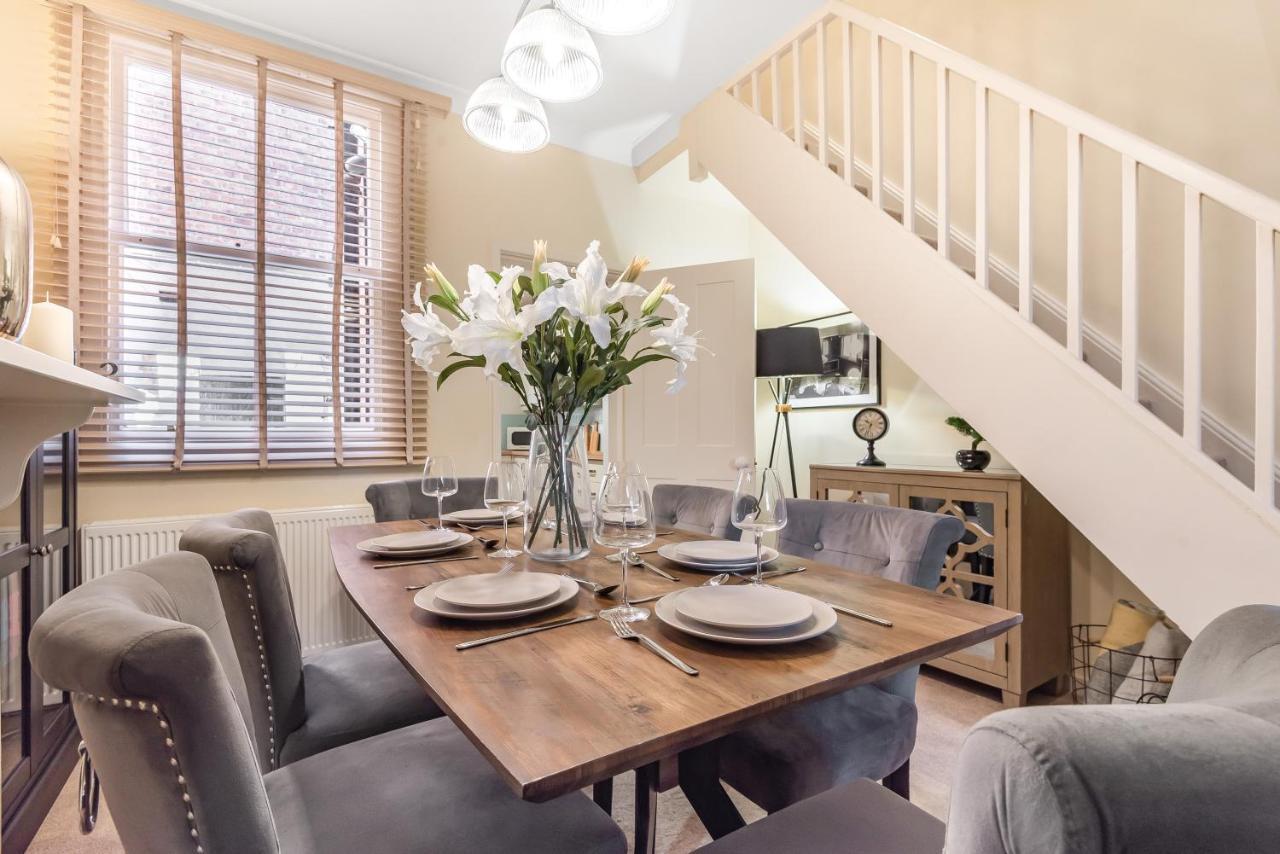 Chester City Centre Cottage, Sleeps 6 With Free Parking エクステリア 写真